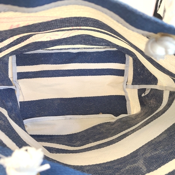 New with Tags Victoria's Secret Nautical Tote Bag - Picture 4 of 5